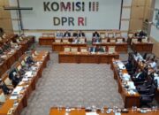 Kejagung Dijaga TNI, Komisi III DPR ke Jampidsus: Kok Kayak Mau Perang